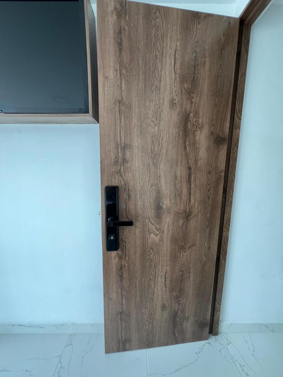 Homestay Privado En Avenida Principal