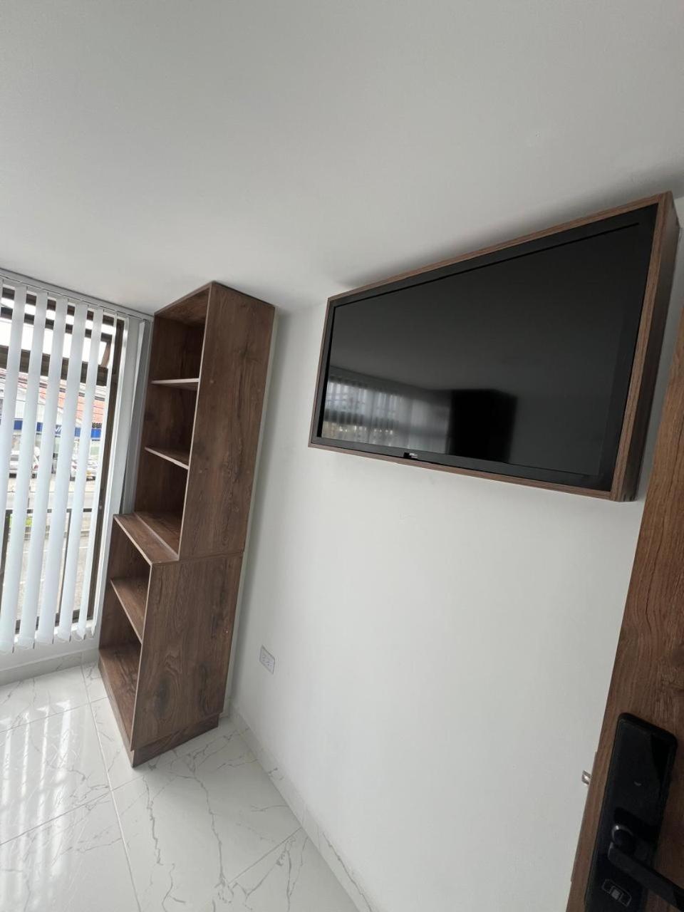 Privado En Avenida Principal Homestay