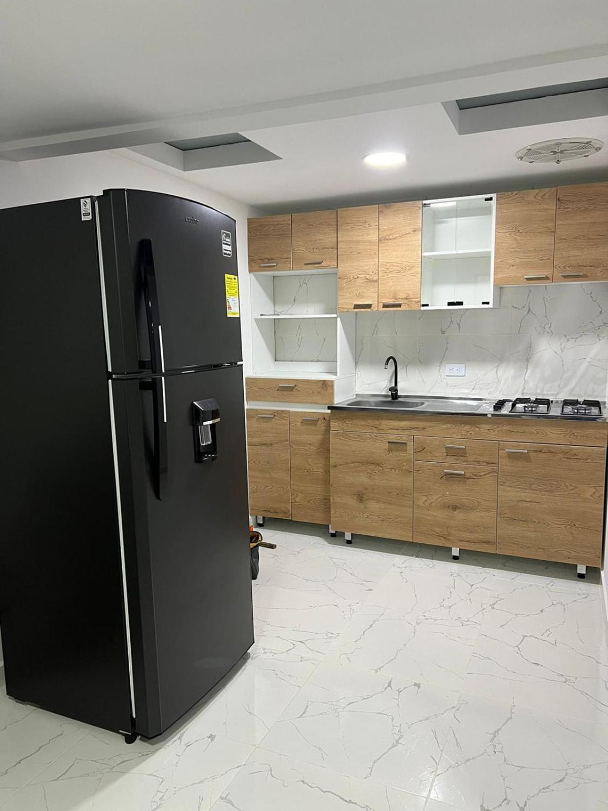 Privado En Avenida Principal Homestay